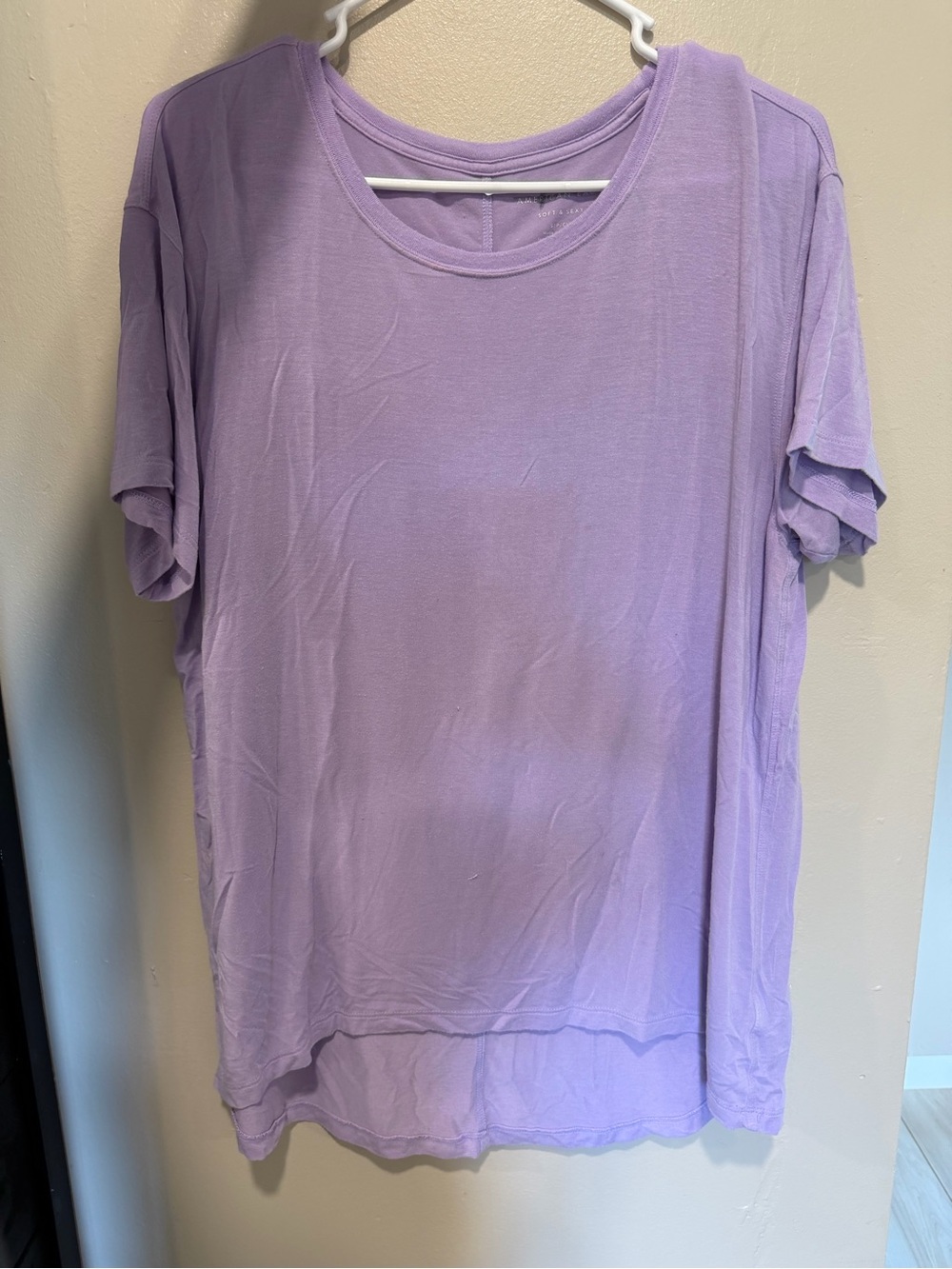 American Eagle Outfitters Lavender Short Sleeve Tee